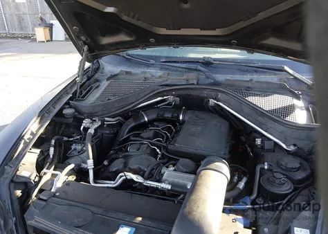 2011 BMW X5 xDrive35I/xDrive35I Premium/xDrive35I Sport Activity z USA, uszkodzony, nr VIN 5UXZV4C52BL400360